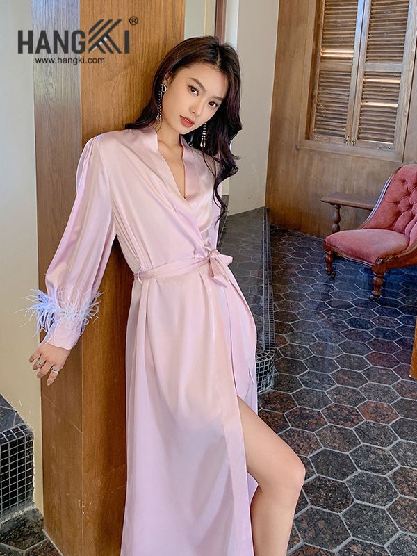VCHG50 - Choàng ngủ lụa tay bo lông
