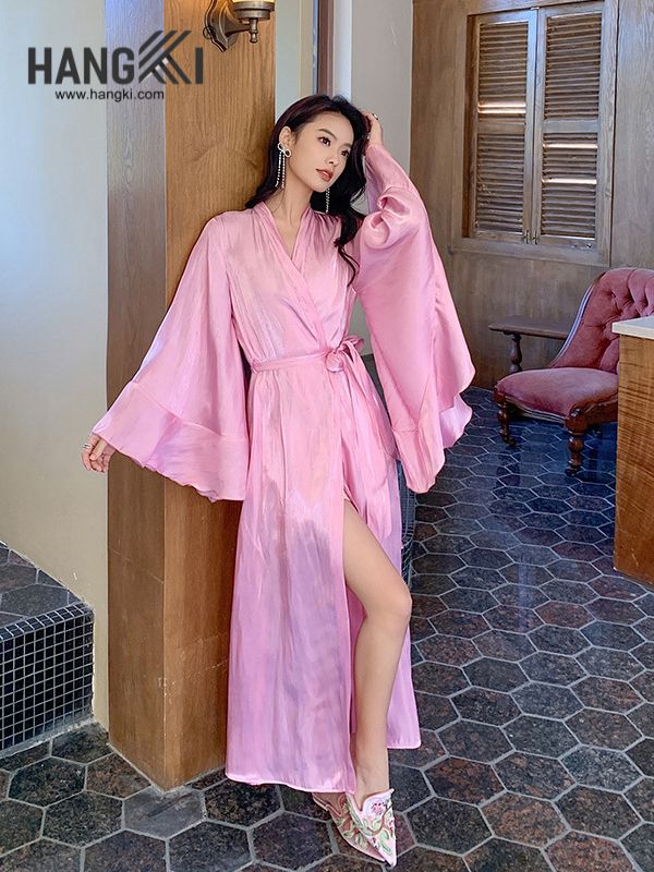 VCHG58 - Choàng ngủ lụa tay loe